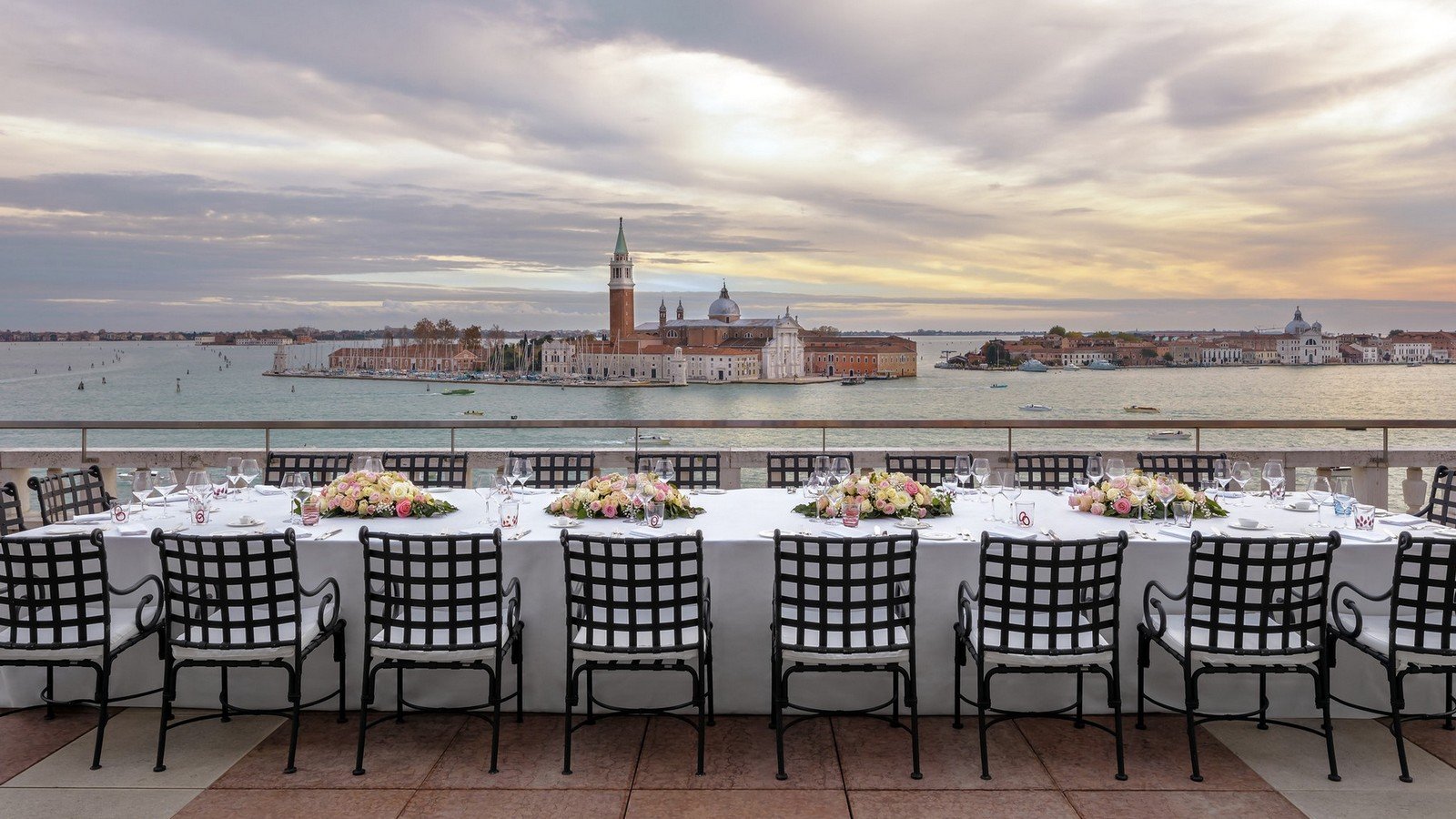 Evento set-up Terrazza Danieli Evento set-up Terrazza Danieli