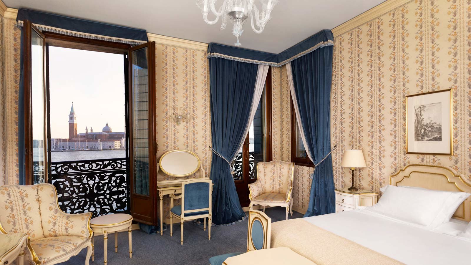 Deluxe Lagoon View Double