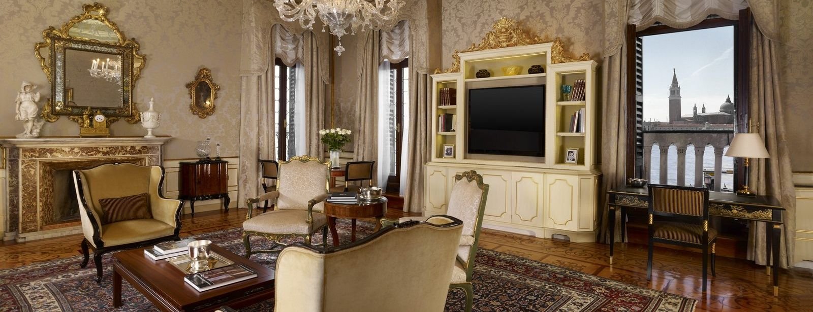 Signature Suite living room with view