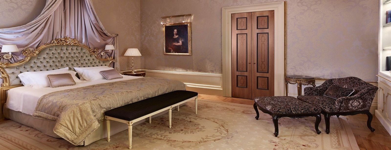 Signature Suite bedroom